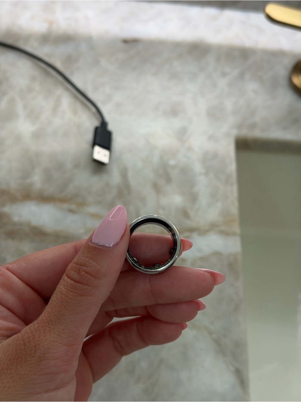 OURA RING Gen 3 size 8 - Picture 10 of 12